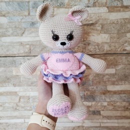 Mõmmipreili satskleidiga