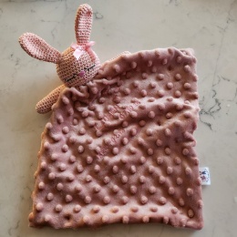 Õrnroosa jänkuga vanaroosa kaisulapp 