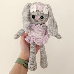 Jänkupreili lilla satskleidiga