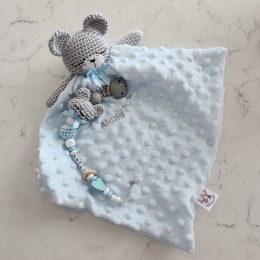 Hall mõmmiga kaisulapp ja nimeline lutikett